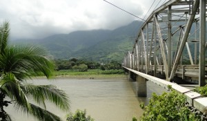 Bridge over Grande de Terraba River, Palmar Sur, Photos, Pictures, Hotels, Cabins